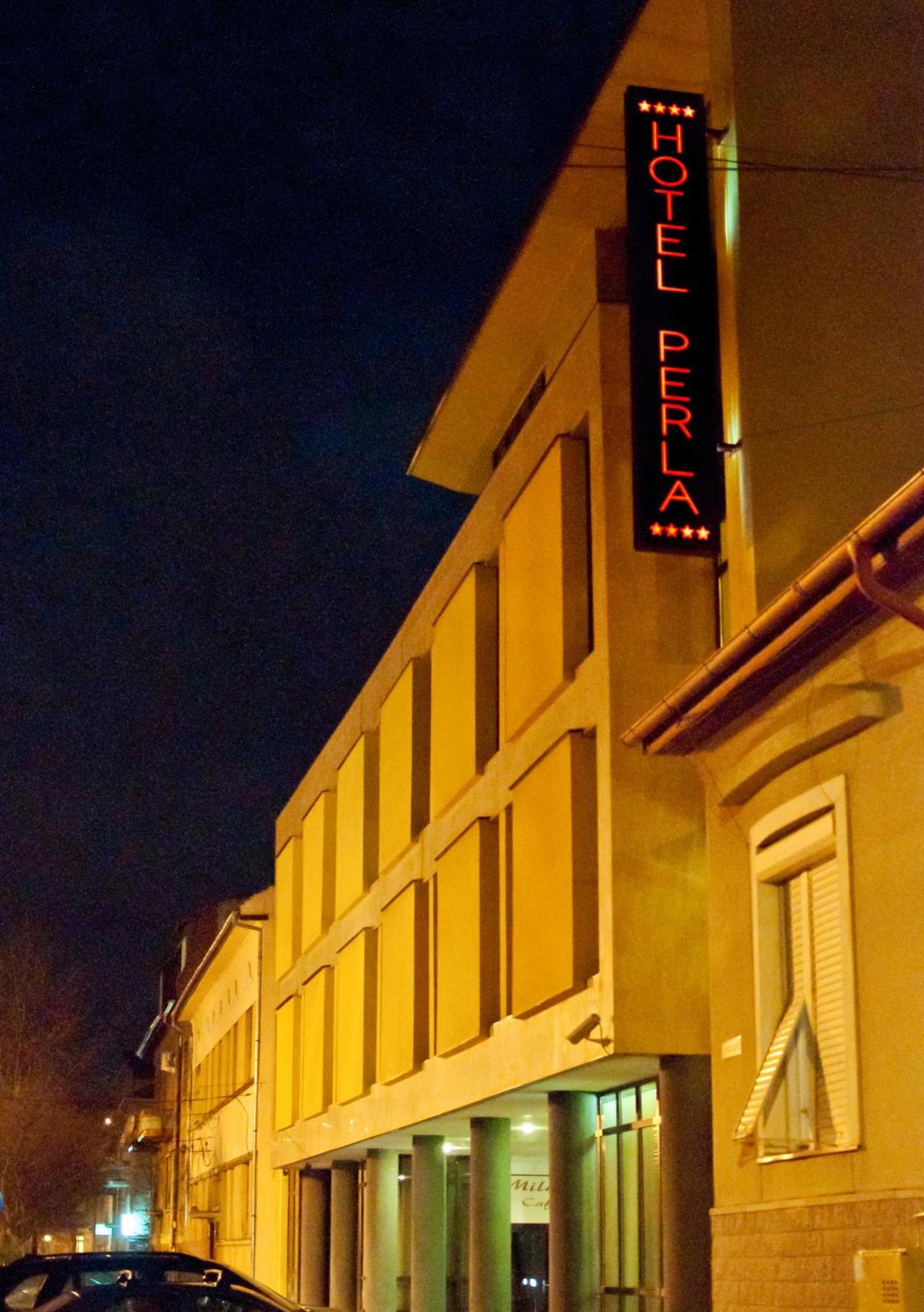 Hotel Perla Τιμισοάρα Εξωτερικό φωτογραφία