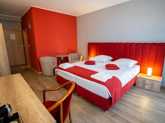Hotel Perla Τιμισοάρα Εξωτερικό φωτογραφία