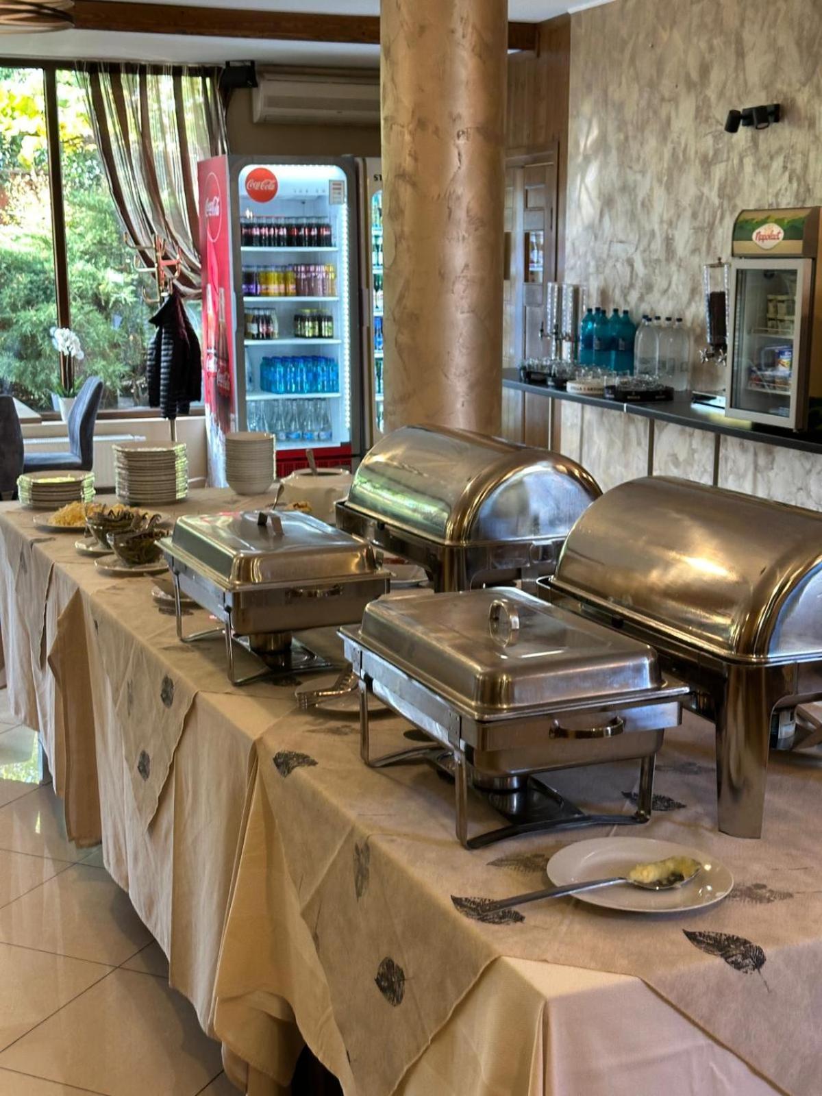 Hotel Perla Τιμισοάρα Εξωτερικό φωτογραφία